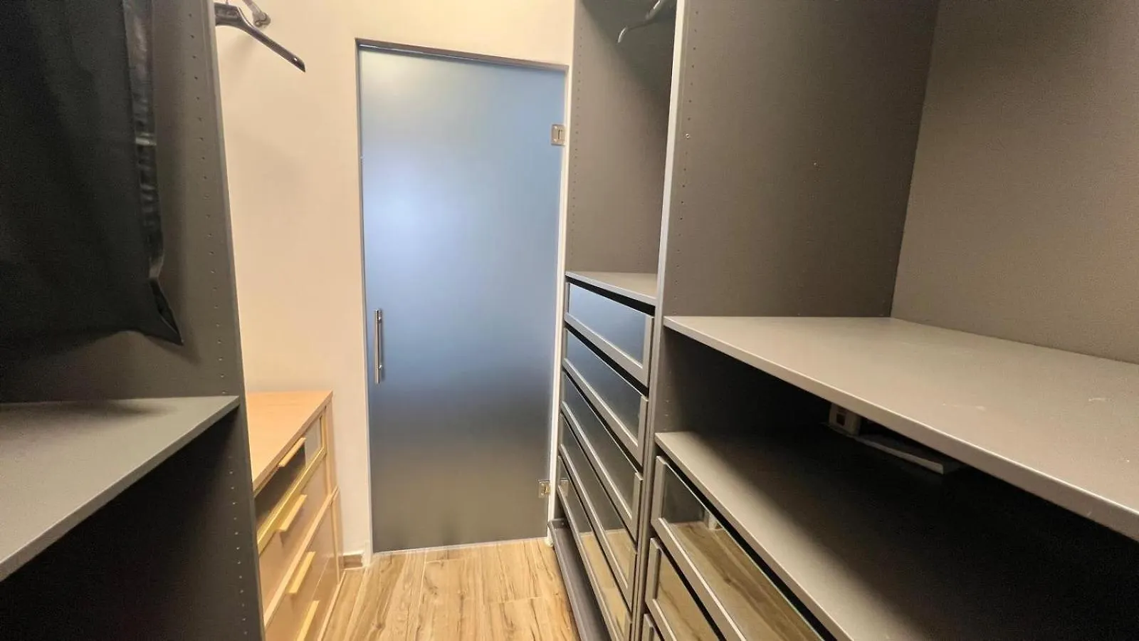 Torelli Home, Moderno E Confortevole, Nel Cuore Della Citta Di Milano, Con Balcone Vista Porta Garibaldi 0*,